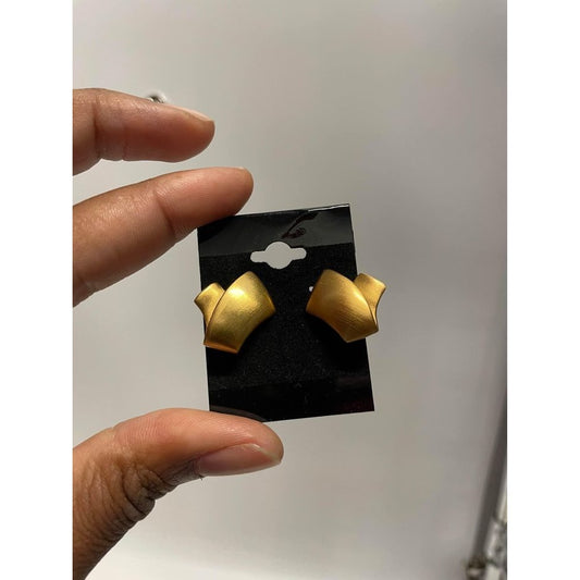 Vintage abstract gold stud earrings